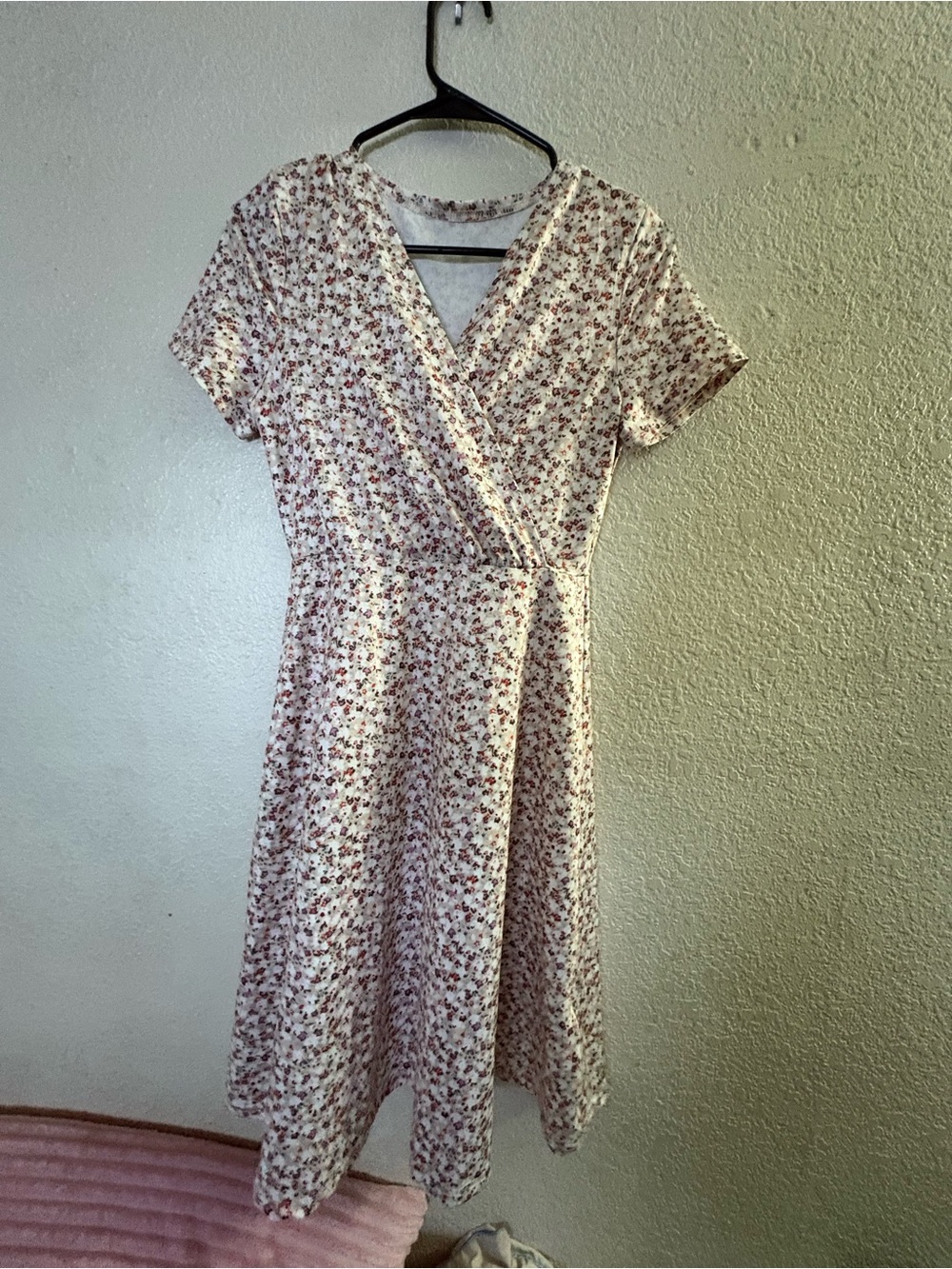 Floral Wrap-Style Short Sleeve Dress - Pink/White